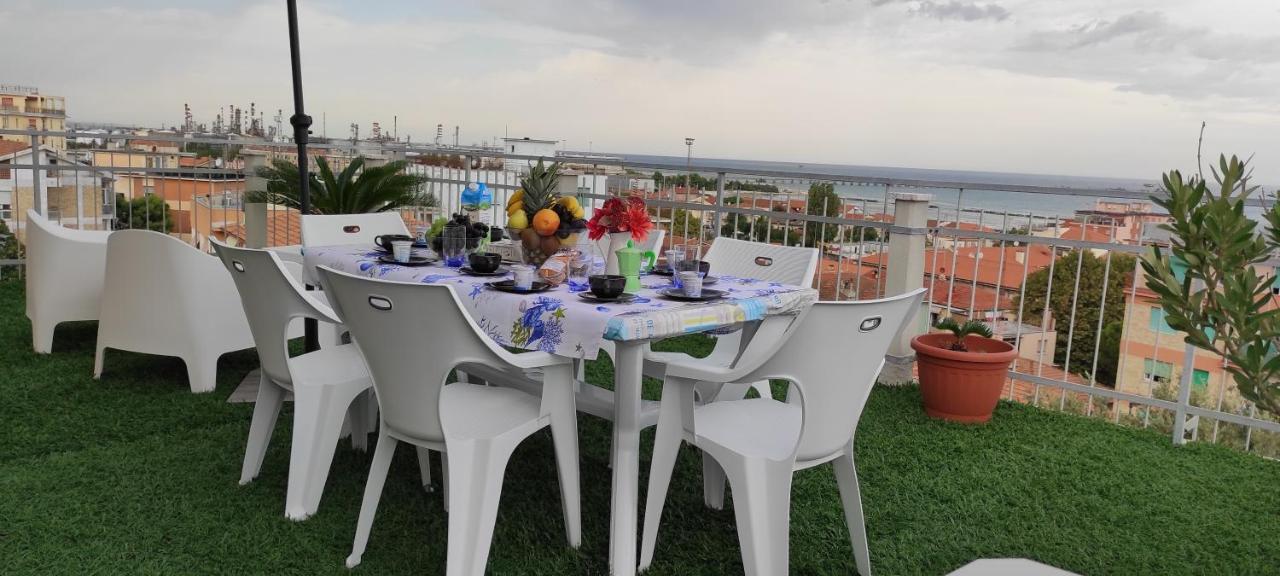 Apartament La Terrazza Falconara Marittima Zewnętrze zdjęcie