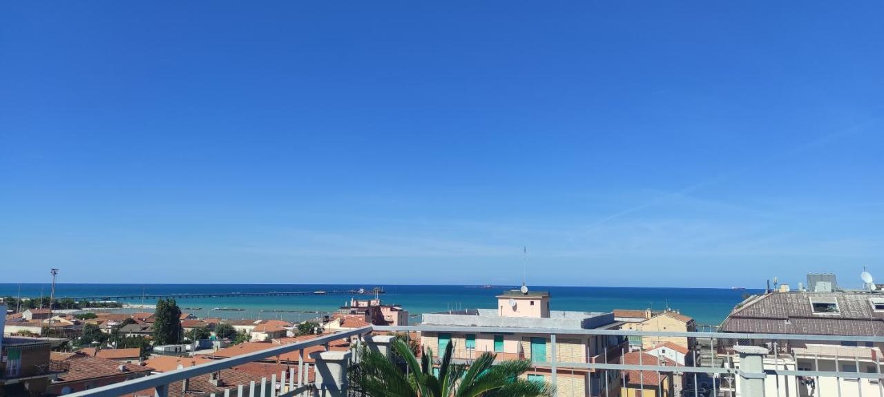Apartament La Terrazza Falconara Marittima Zewnętrze zdjęcie